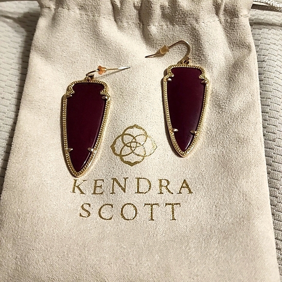 Kendra Scott Skylar Earrings Maroon Stone - Picture 2 of 3